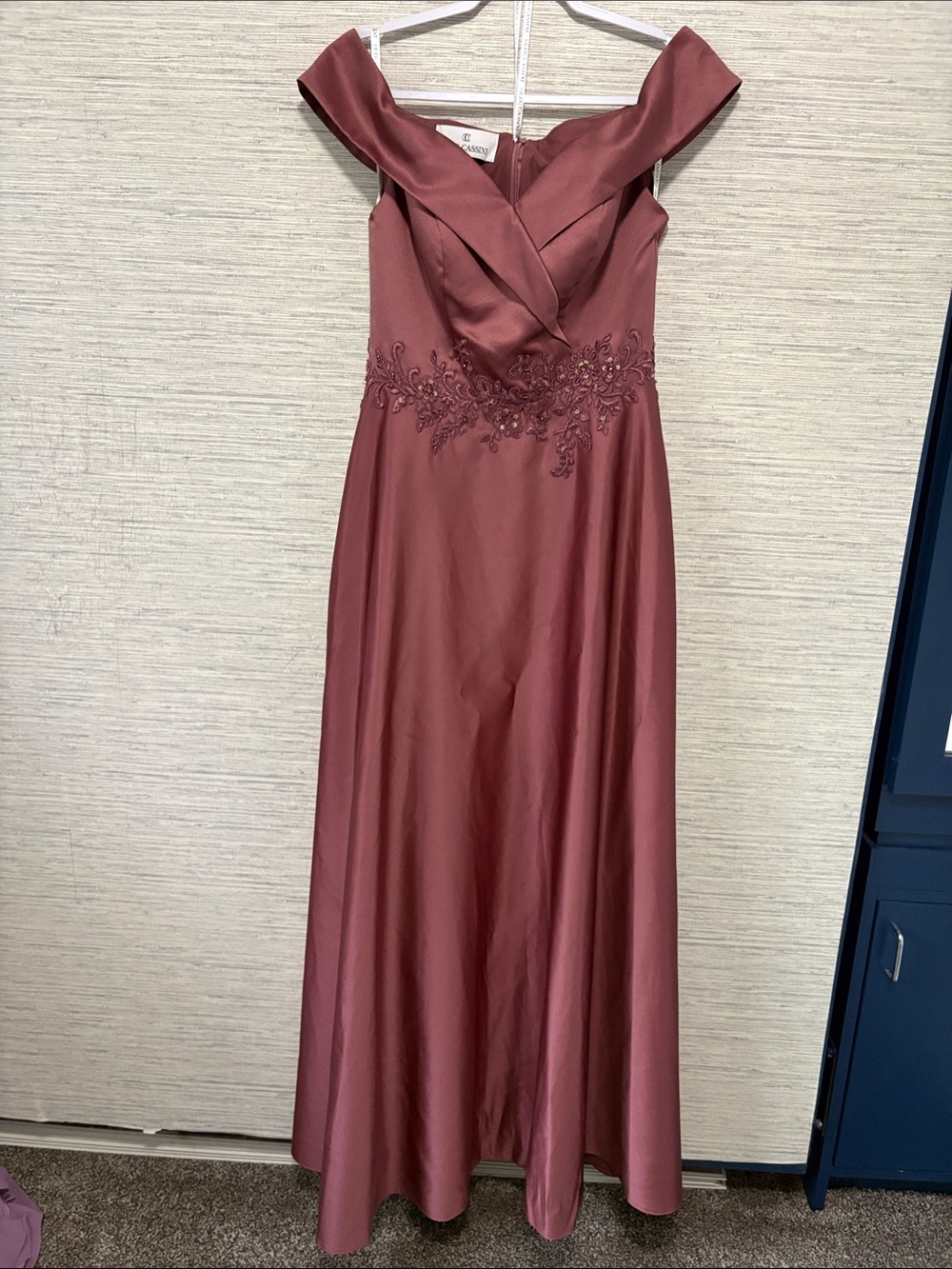 New Oleg Cassini Off Shoulder Embroidered Burgundy Gown Mother of the Groom